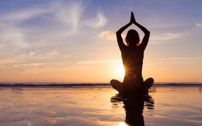La méditation cosmétique : peut-on vraiment influencer notre peau grâce à la relaxation spirituelle ?